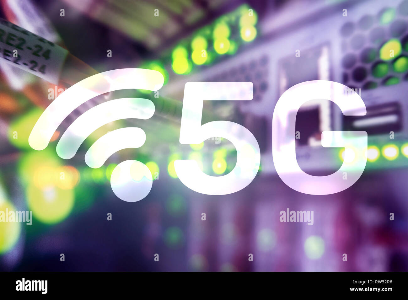 5G, la rete 5G La connessione internet nel concetto di sfondo digitale. Comunicazione intelligente concetto di rete. Foto Stock