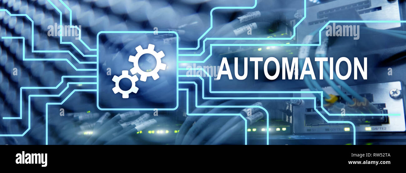 Automazione di aumento di produttività concetto. Processo di tecnologia su un server in background in camera Foto Stock