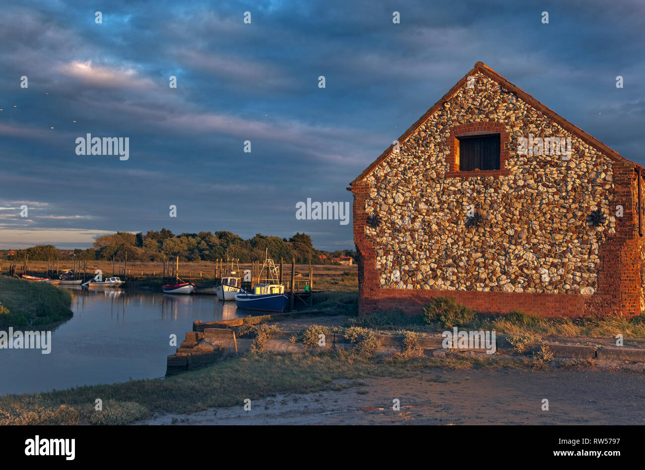Il grazioso villaggio costiero di Thornham Staithe vicino a Hunstanton in Norfolk Foto Stock