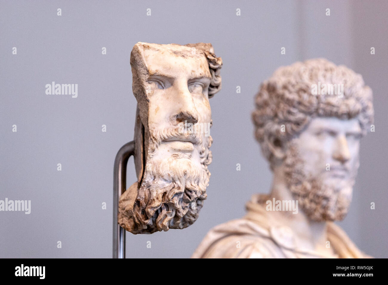 Ritratto in marmo del co-imperatore Lucius Verus, Ritratti romani: sculture in pietra, il Metropolitan Museum of Art, Manhattan, New York STATI UNITI D'AMERICA Foto Stock