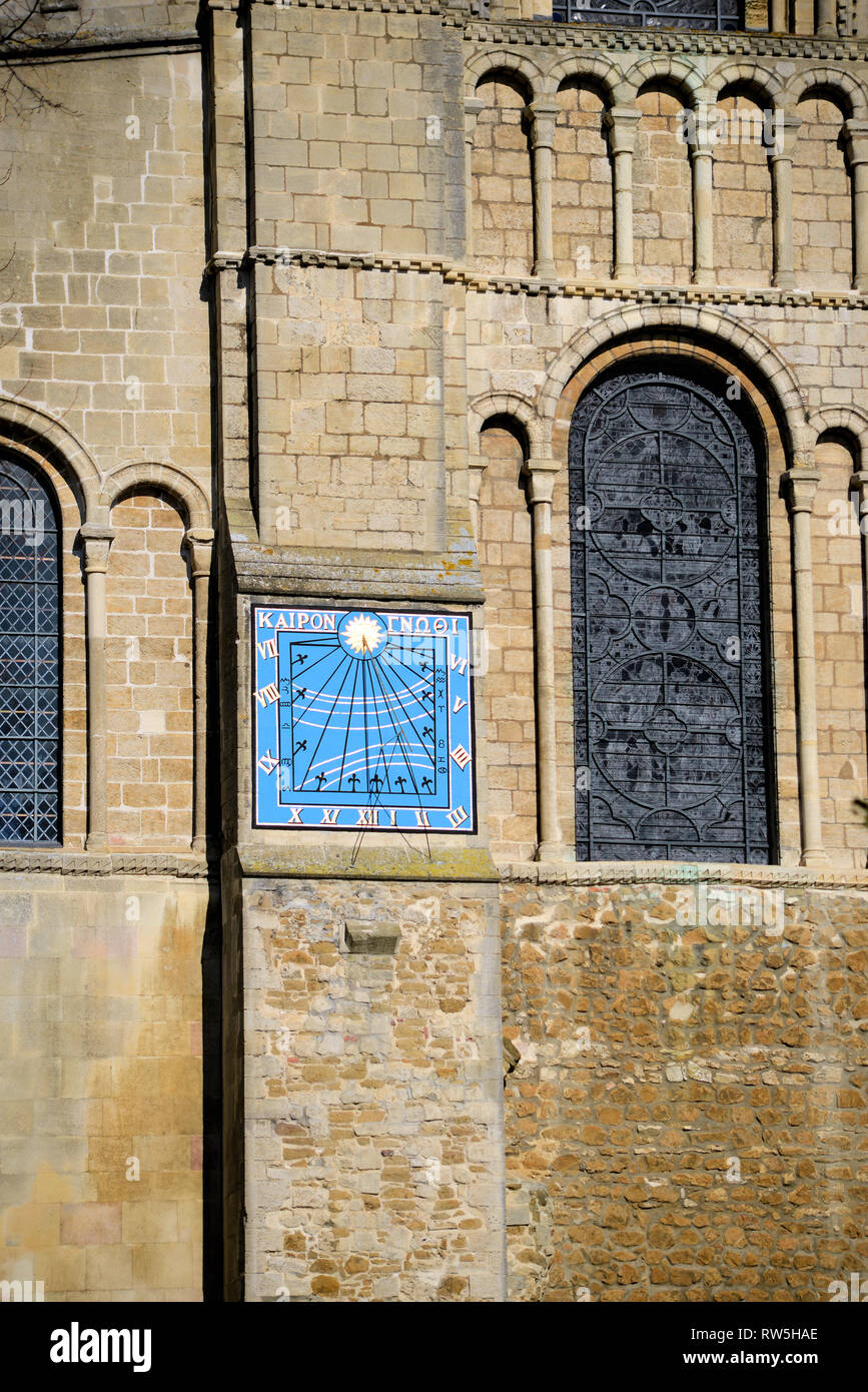 Meridiana verticale sul transetto sud parete, Cattedrale di Ely Foto Stock
