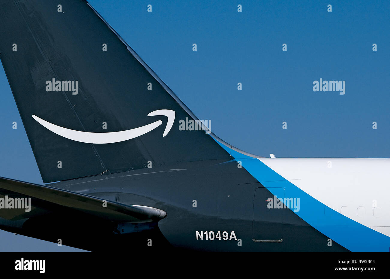 Amazon Prie Air jet Boeing 767 Tail vista da vicino Foto Stock