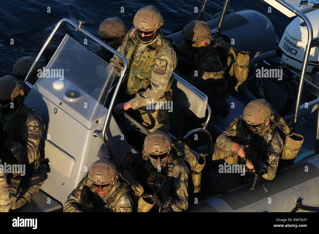 Izmir Mar 5 2019 Soldati Prendere Parte Al Blue Patria 2019 Naval Esercitazione Militare A Izmir Turchia Marzo 5 2019 Il Piu Grande Mai Praticare Condotte Dalla Marina Turca E Visto Da