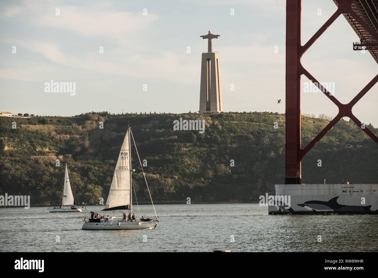 Lungo il fiume Tago, Lisboa, Febbraio 2019 Foto Stock