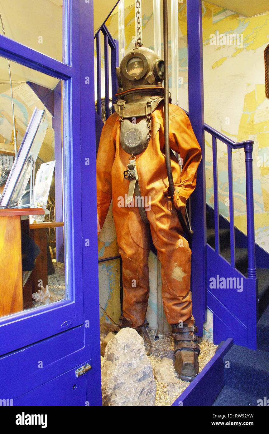 Un vecchio, subacquei costme in Nauticulia, Covent Garden Foto Stock