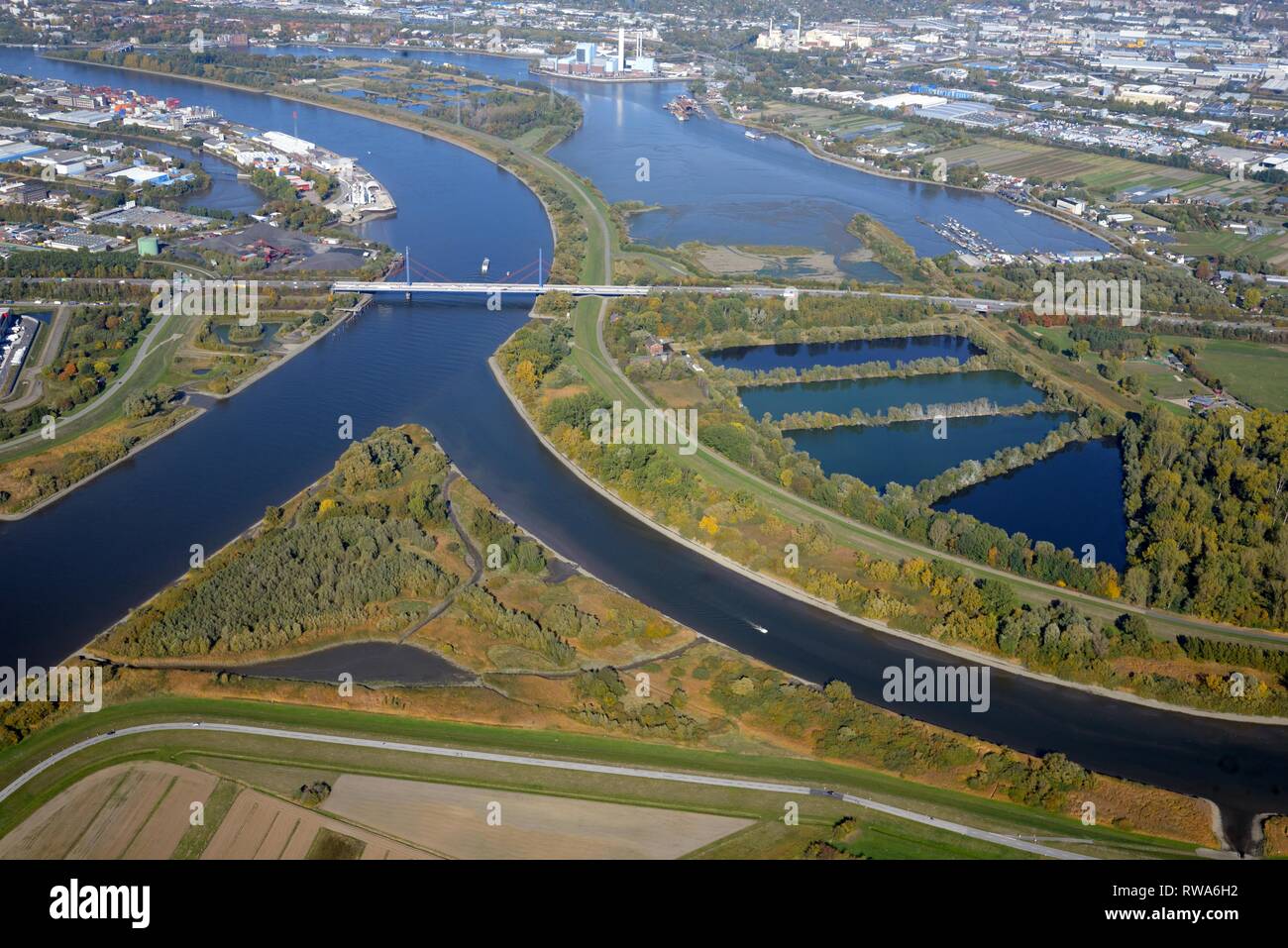 Vista aerea, aree di compensazione sull'Elba, Amburgo, Germania Foto Stock