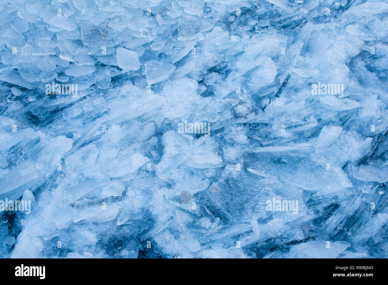 Frammenti di ghiaccio lungo il lago Michigan costa. Milwaukee, WI. Gennaio 2018 Foto Stock
