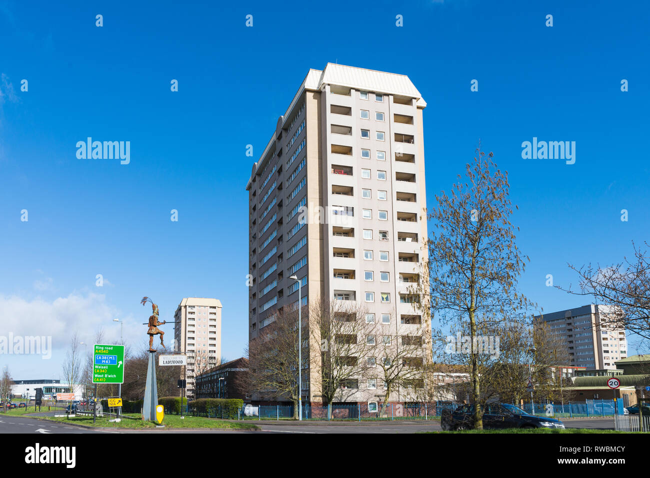 Alto edificio di appartamenti a Ladywood Middleway in Birmingham interna del distretto della città di Ladywood Foto Stock