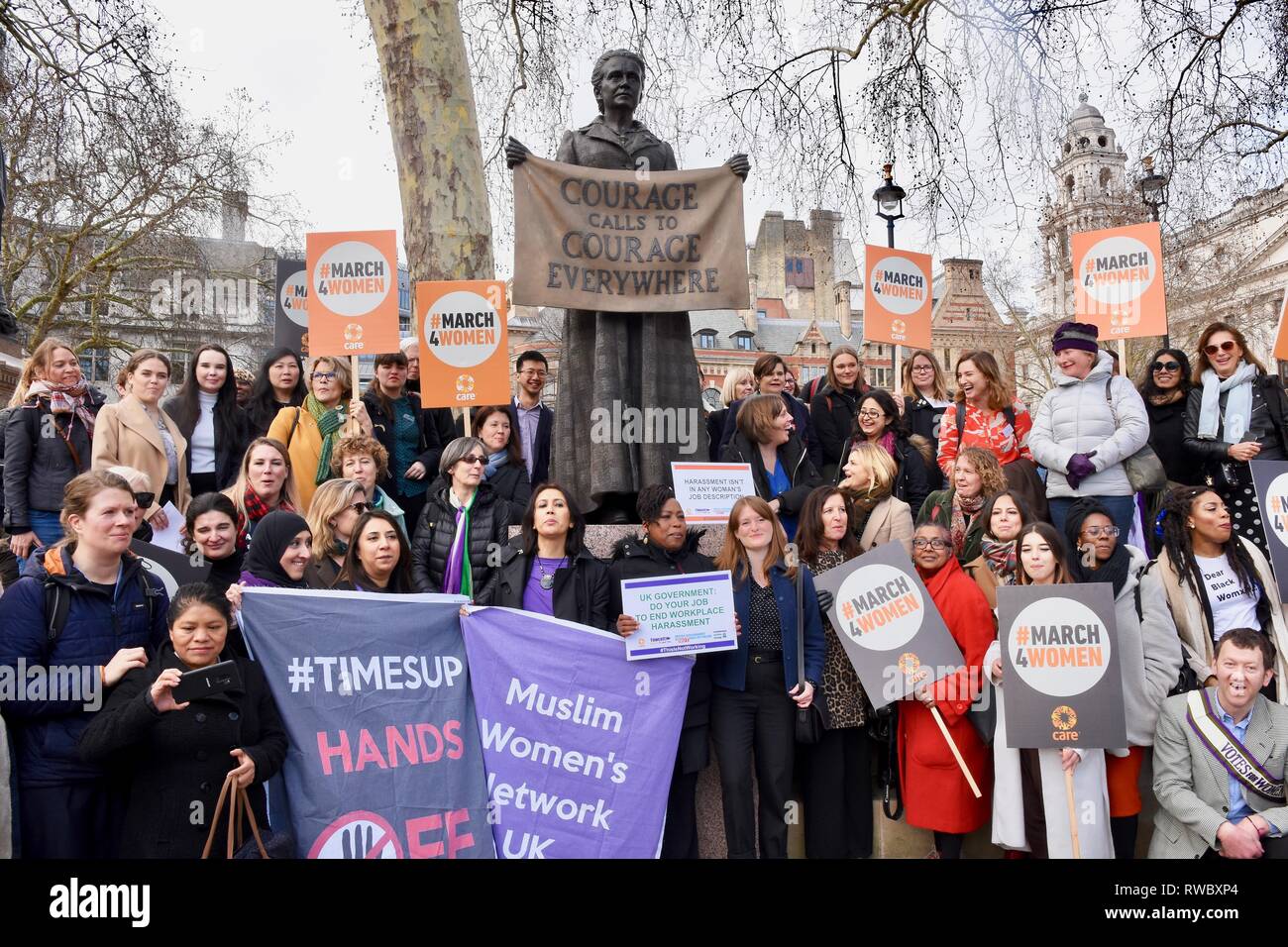 Parliament Square, Londra, Regno Unito. 5th Mar 2019. Jess Phillips MP. Molestie nella giornata lavorativa. Suffragette Millicent Garrett Fawcett Statua. Piazza del Parlamento, Londra. UK Credit: michael melia/Alamy Live News Foto Stock