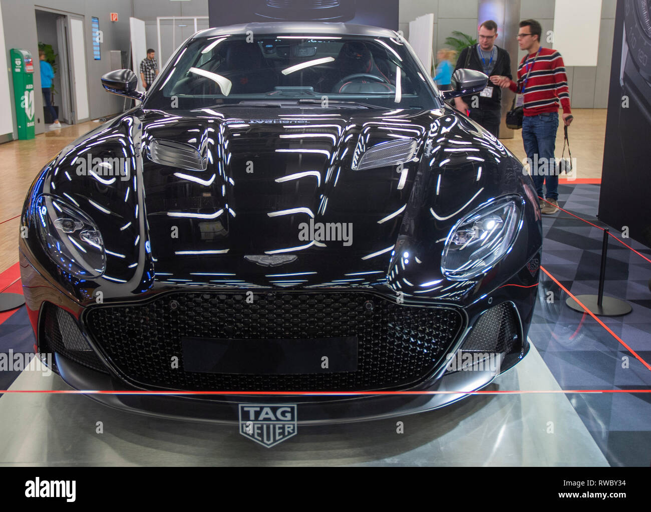 Ginevra, Svizzera. 5º marzo, 2019. La Aston Martin DB5 Superleggera TAG HEUR Edition ha presentato alla stampa i giorni dell'ottantanovesimo Geneva International Motor Show. Credito: Eric Dubost/Alamy Live News Foto Stock