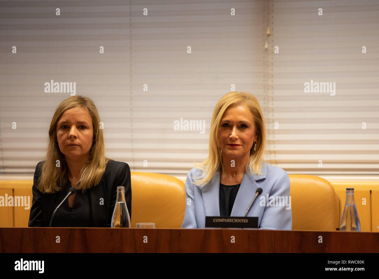 Madrid, Spagna. 06 Mar, 2019. L ex Presidente della Comunità di Madrid Cristina Cifuentes ha partecipato a questo Mercoledì in commissione ricerca dell università del gruppo di Madrid a comparire in relazione al caso Master, che è indagato per il presunto reato di falsificazione di documenti. Credito: Jesús Hellin/Alamy Live News Foto Stock