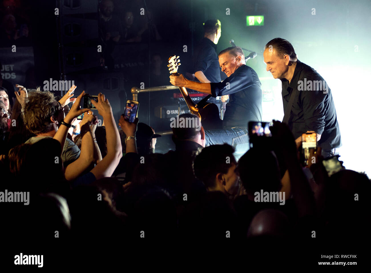 Bryan Adams early show a Pryzm. Foto Stock