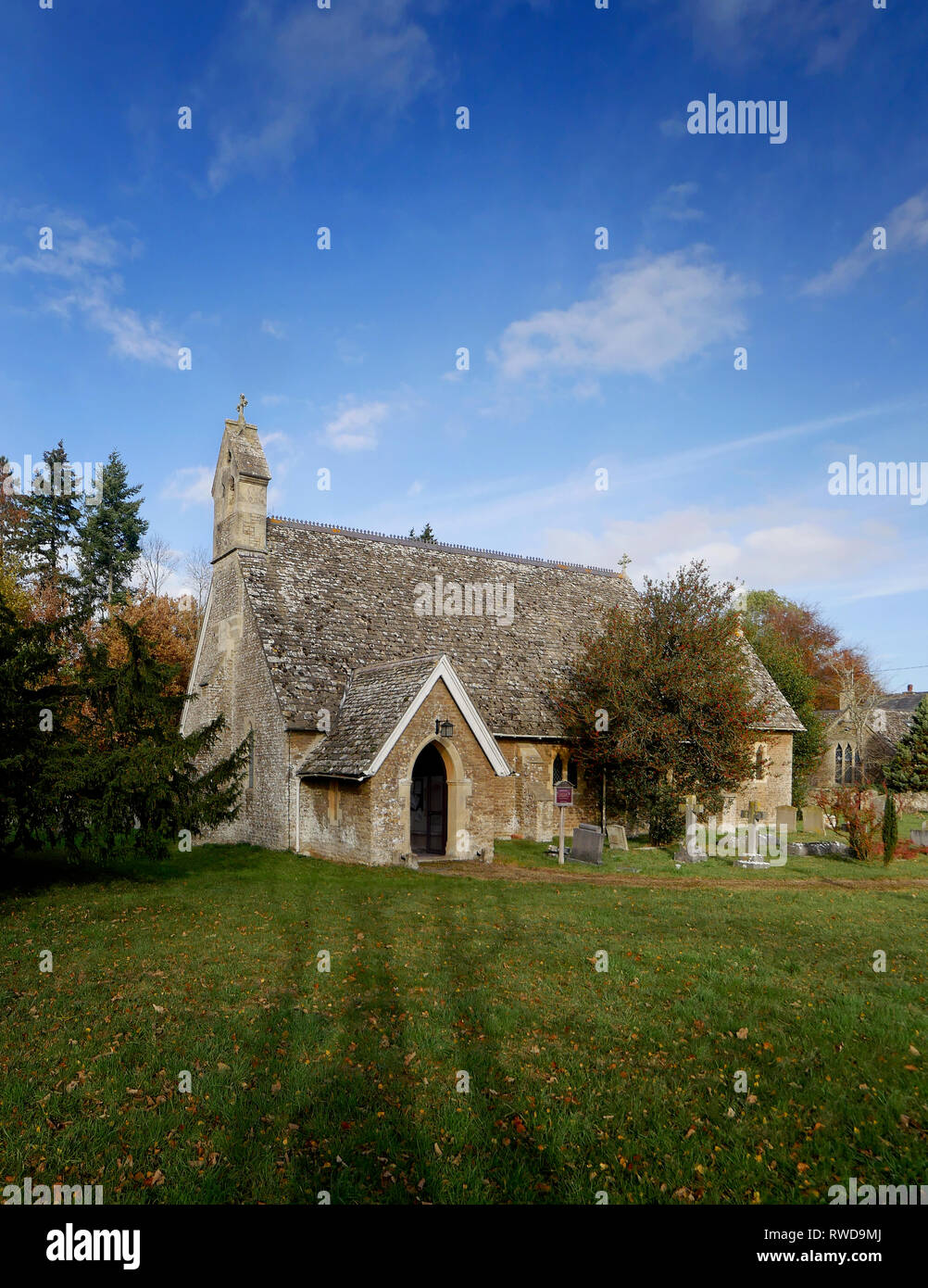 L'esterno di San Lorenzo " Chiesa, Tubney, Oxfordshire. Foto Stock