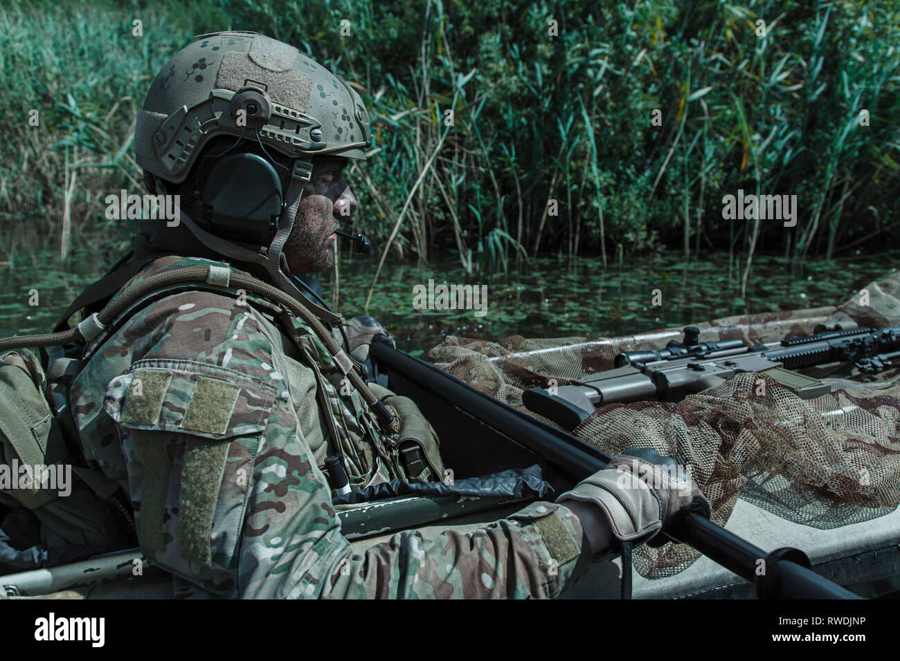 Le forze speciali per gli operatori in kayak militare. Foto Stock