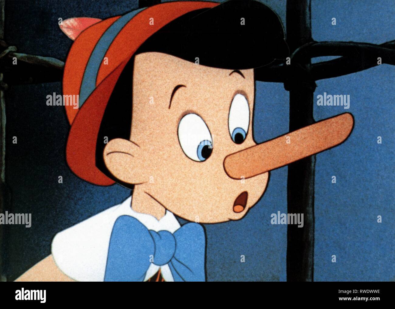 Pinocchio nose immagini e fotografie stock ad alta risoluzione - Alamy