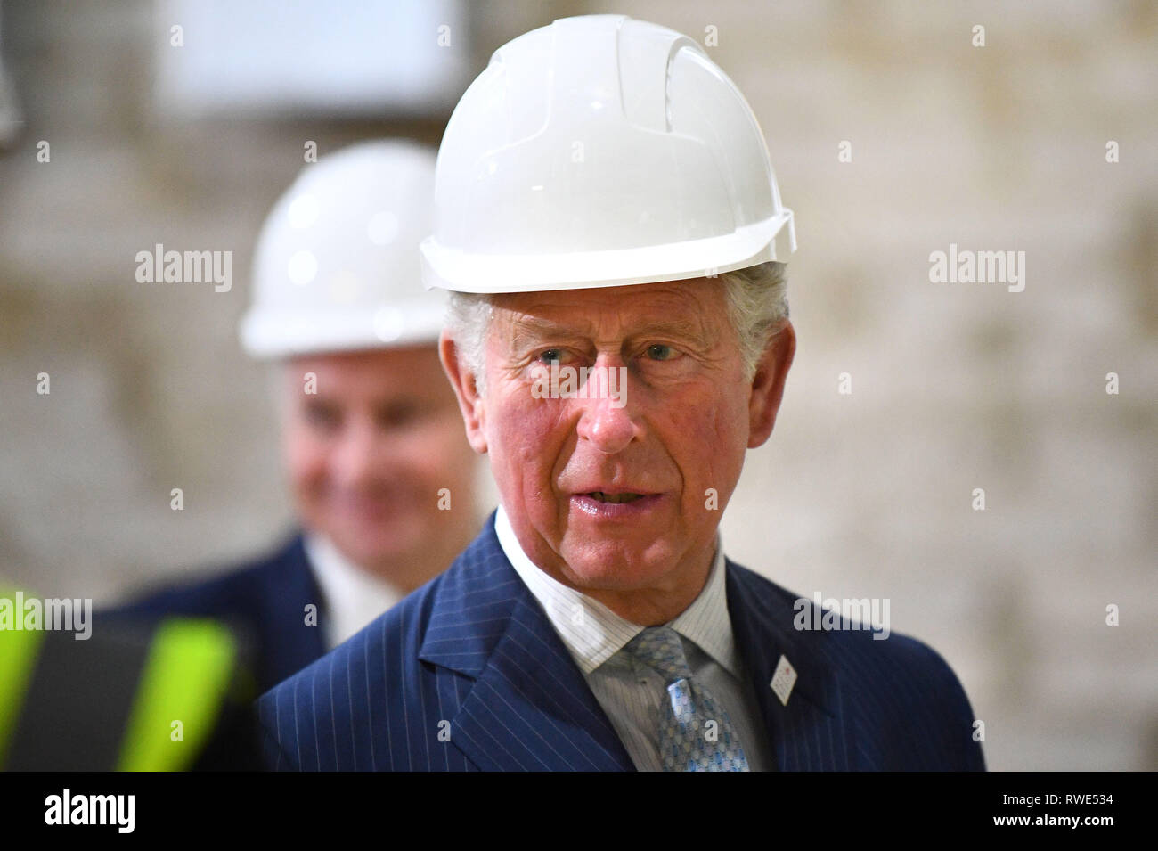 Il Principe di Galles viste al Royal College of Music di New Performance Hall, che è attualmente in costruzione, nel quartiere di South Kensington, Londra. Foto Stock
