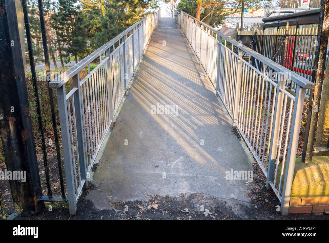 Passerella rampa immagini e fotografie stock ad alta risoluzione - Alamy