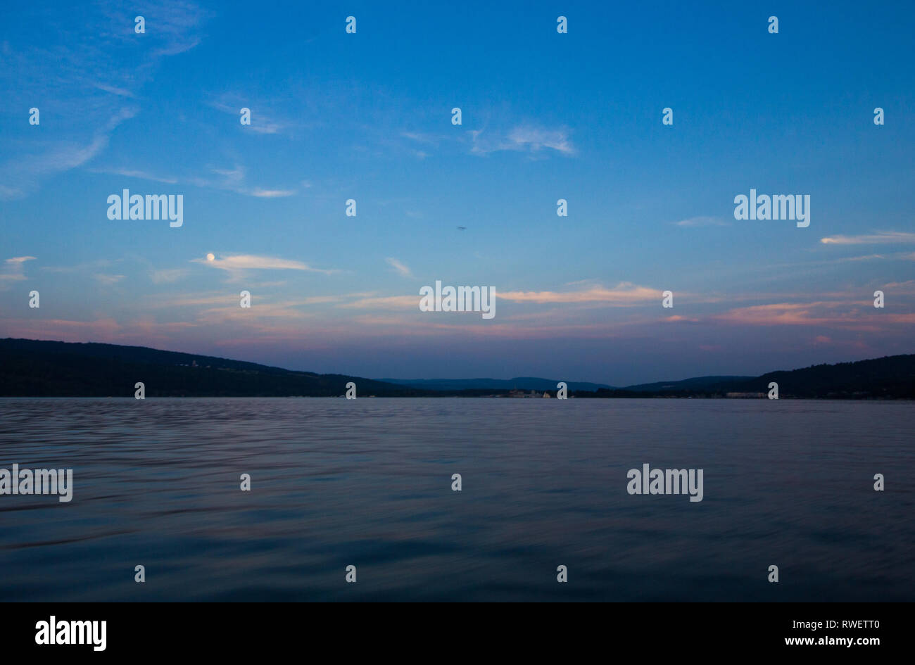 Tramonto sul Lago Seneca, New York Foto Stock