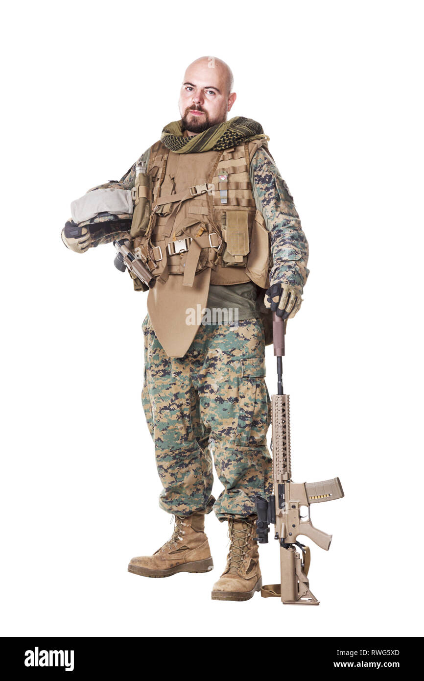 Membro Elite marksman di U.S. Marine Corps equipaggiato con un fucile. Foto Stock