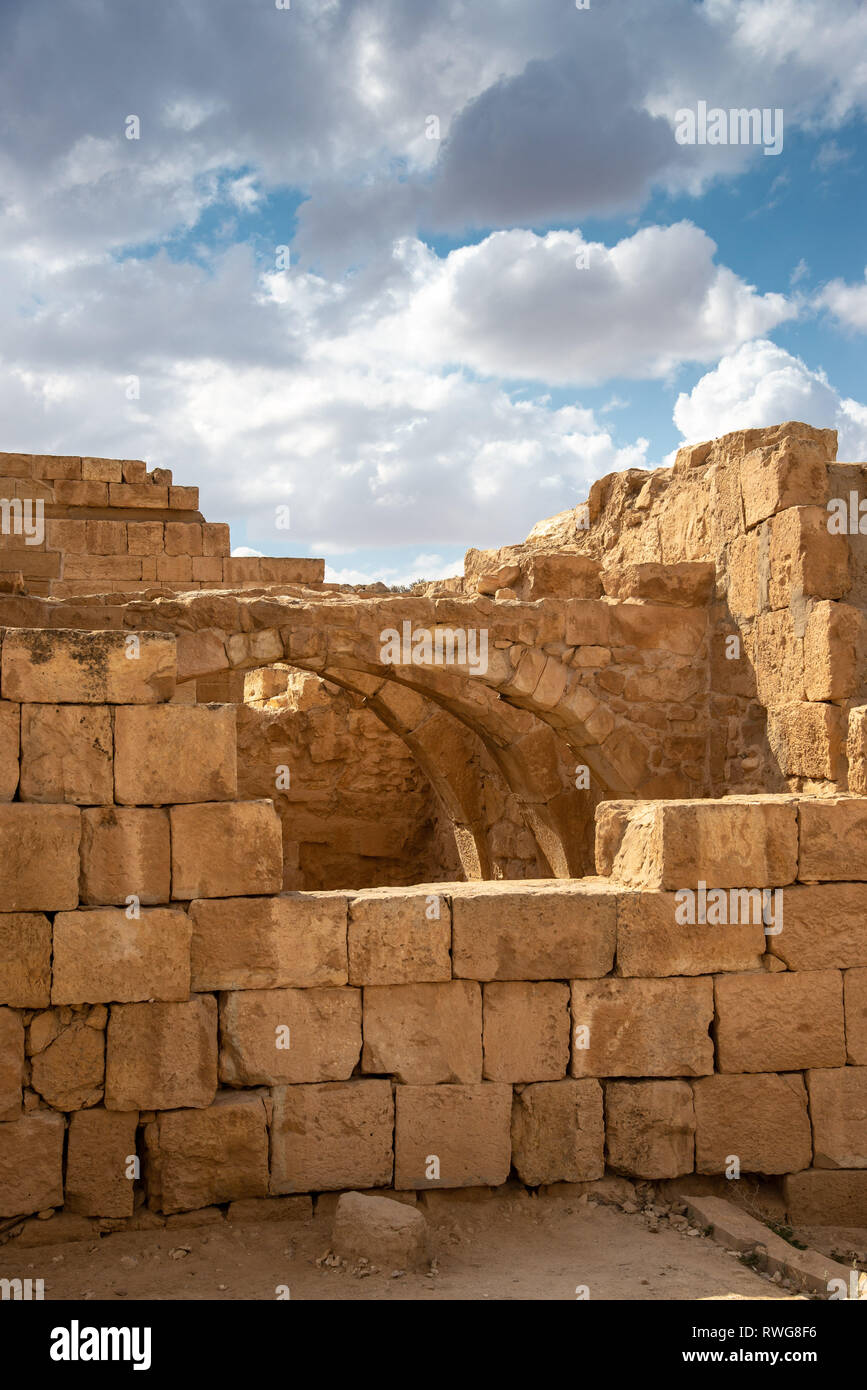 MAMSHIT, Israele / Aprile 10, 2018: questa antica Nabatean cristiana nella città di Israele nel deserto del Negev è stata abbandonata dopo la conquista musulmana nel 7 ce Foto Stock
