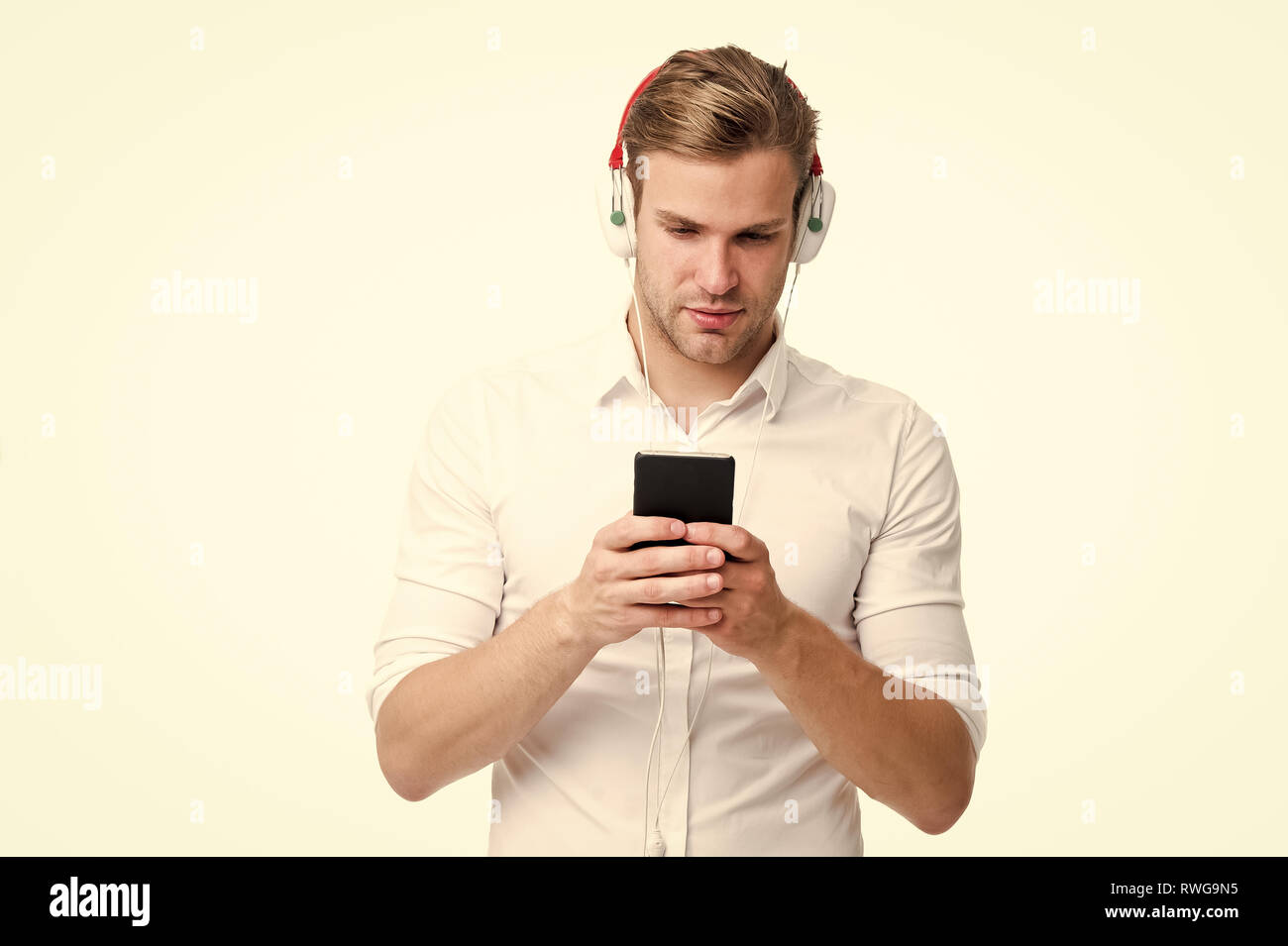 Addio alla radio FM addio sugli smartphone: come utilizzarla in streaming