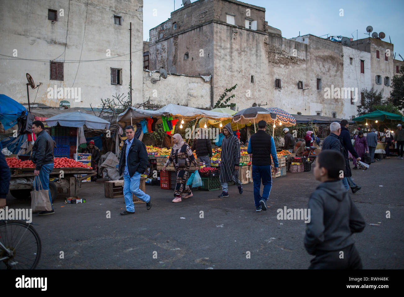 CASABLANCA, Marocco - 5 Marzo 2019: persone sulle strade di Casablanca, Marocco. Foto Stock
