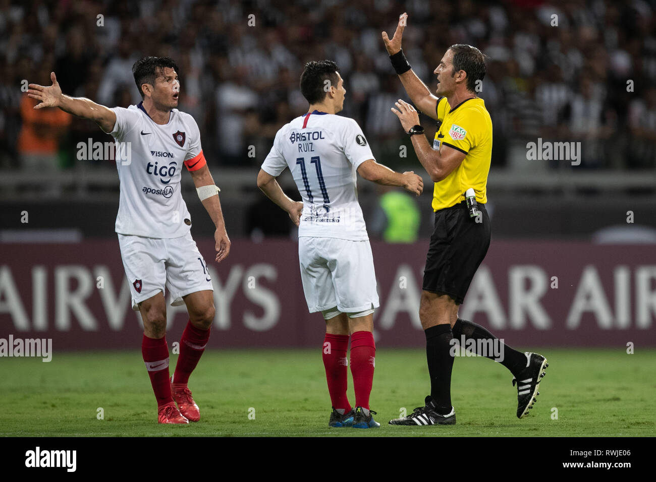 MG - Belo Horizonte - 03/06/2019 - Libertadores 2019, Atletico mg x Cerro Porteno - O ARBITRO viguro mauro durante la partita tra atletico-MG e Cerro Porteno no Mineirao capelli Libertadores 2019. Foto: Pedro Vale / AGIF Foto Stock