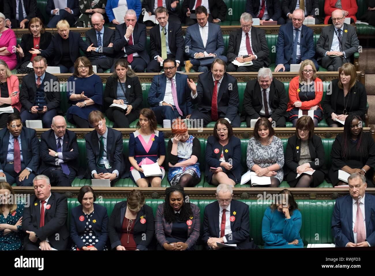 Londra, Regno Unito. 6 Mar, 2019. Foto scattata il 6 marzo 2019 mostra la scena del primo ministro di domande nella Camera dei Comuni di Londra, Gran Bretagna. Credit: UK Parlamento/Jessica Taylor/Xinhua/Alamy Live News Foto Stock