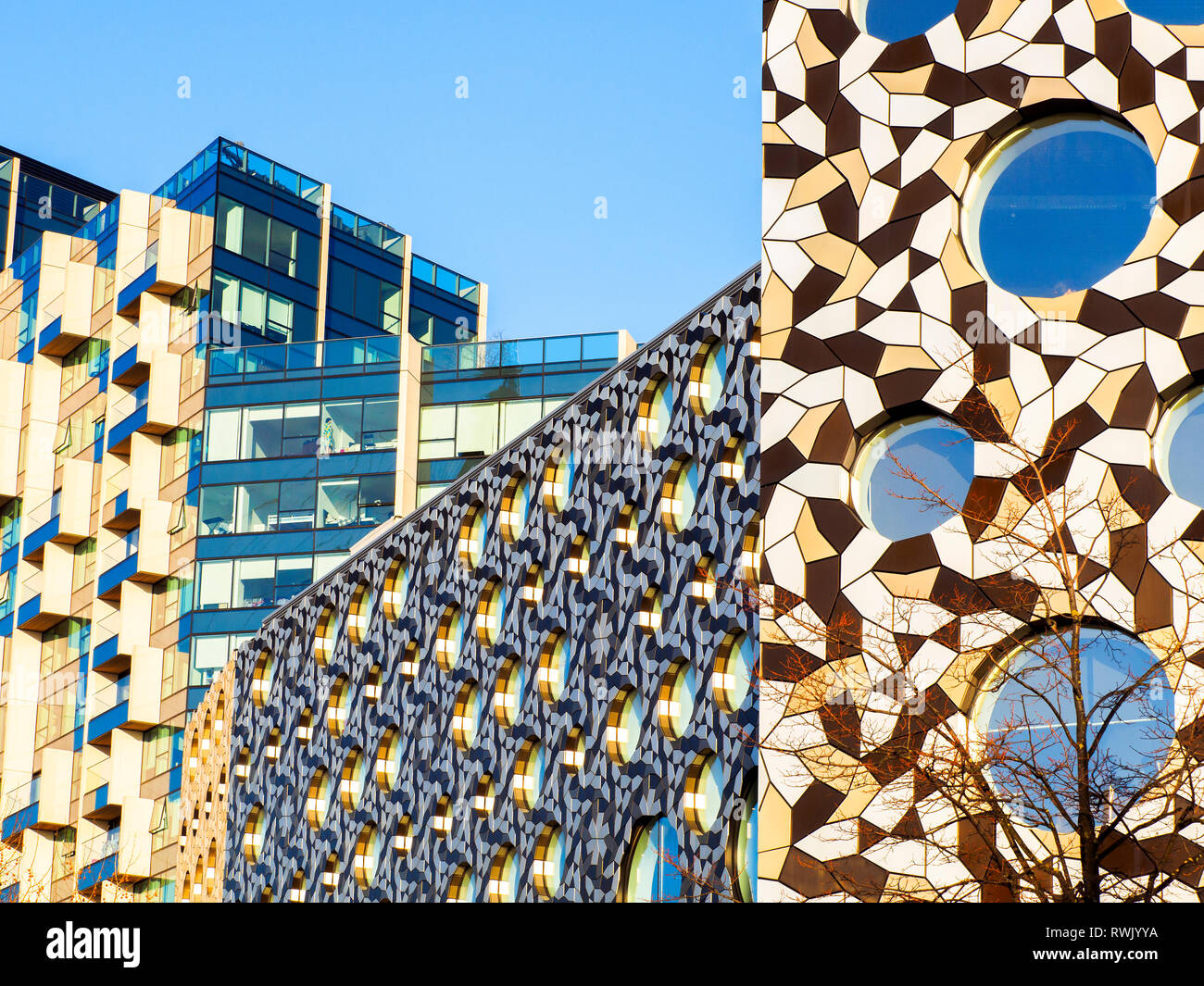 Close up Ravensbourne University di Londra e appartamento edificio nella penisola di Greenwich - Sud Est di Londra, Inghilterra Foto Stock