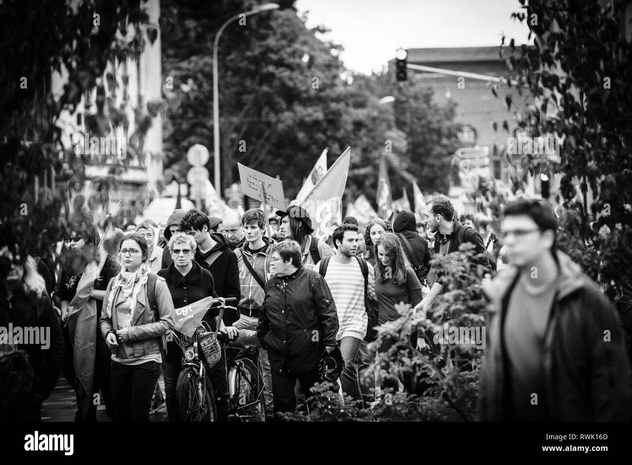 Strasburgo, Francia - Sep 12, 2017: politico marzo durante un francese giornata nazionale di protesta contro la riforma del lavoro proposto da Emmanuel Macron di governo Foto Stock