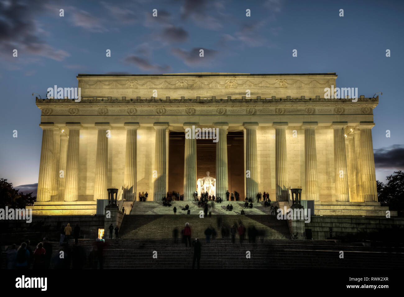 Lincoln Memorial al crepuscolo; Washington, Stati Uniti d'America Foto Stock
