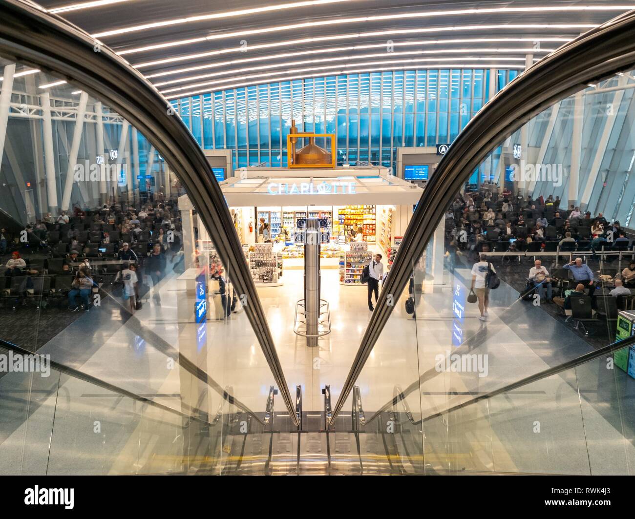 Area di attesa di Charlotte Douglas International Airport Foto Stock