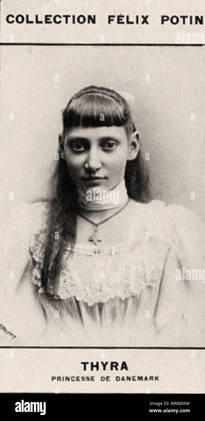 Ritratto fotografico di Thyra, princesse de Danemark - dalla prima raccolta FÉLIX POTIN, secolo XIX Foto Stock