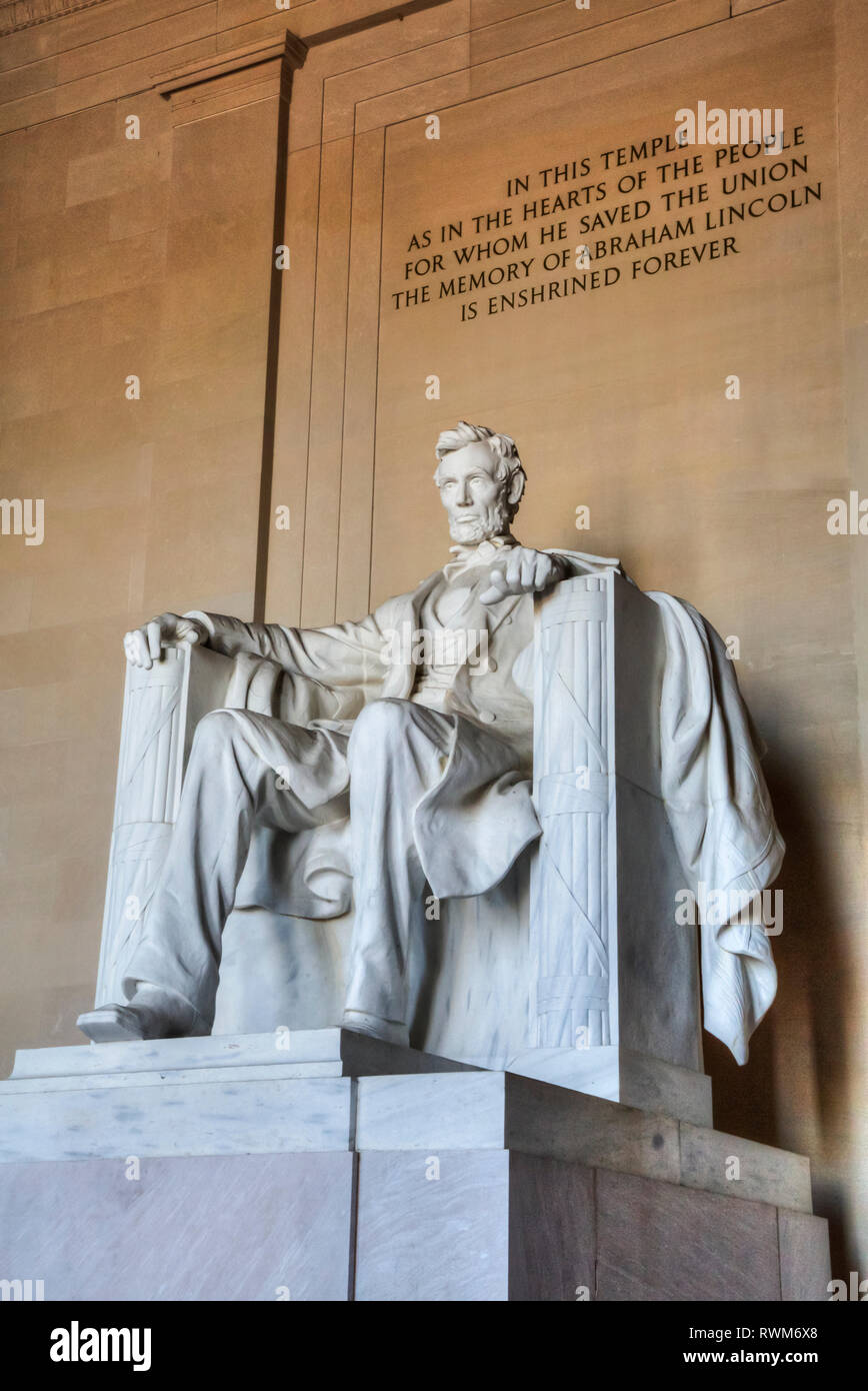 Statua di Abraham Lincoln, il Lincoln Memorial, Washington D.C., Stati Uniti d'America Foto Stock