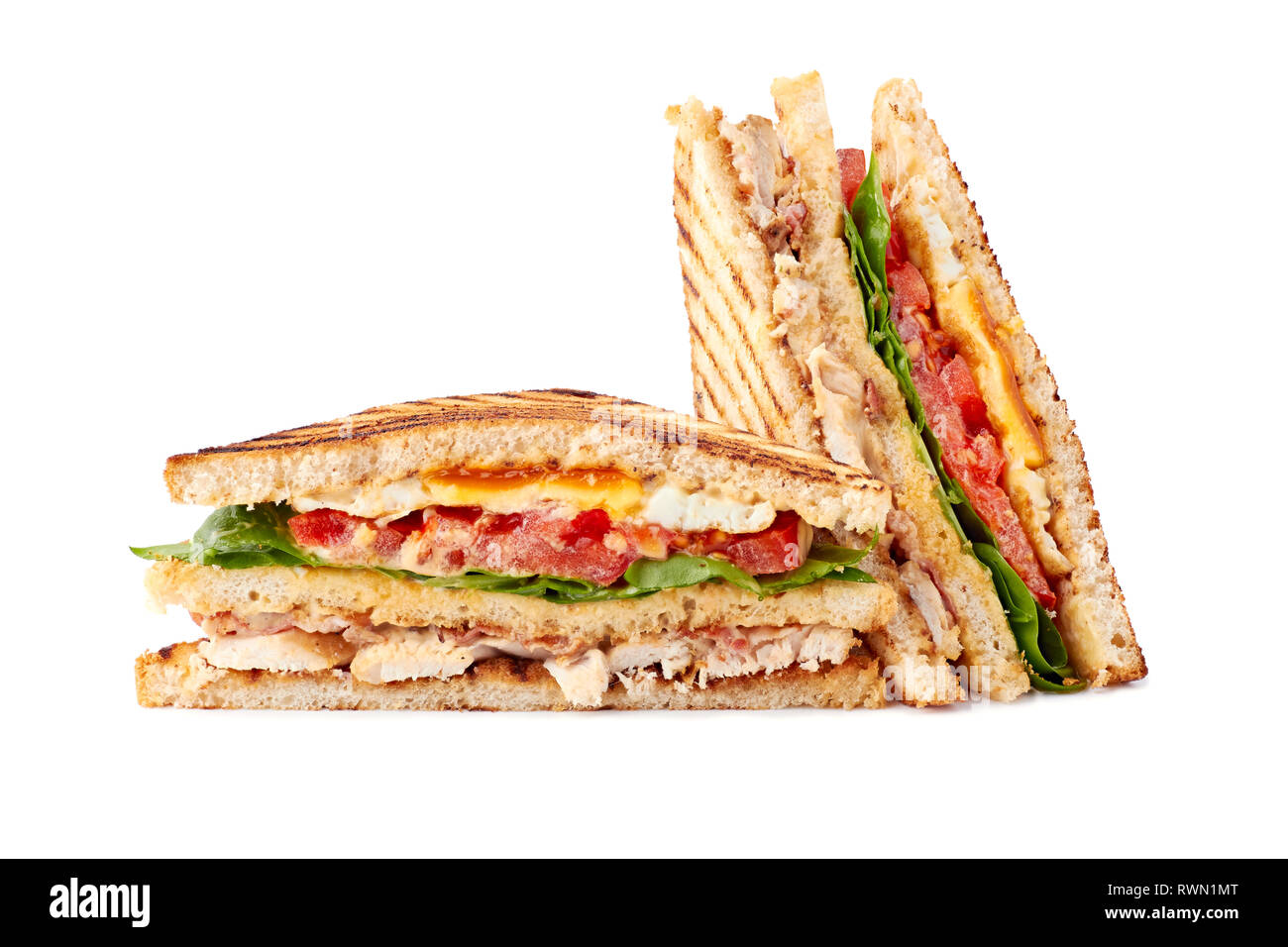 Deliziosa affettato club sandwich su sfondo bianco Foto Stock