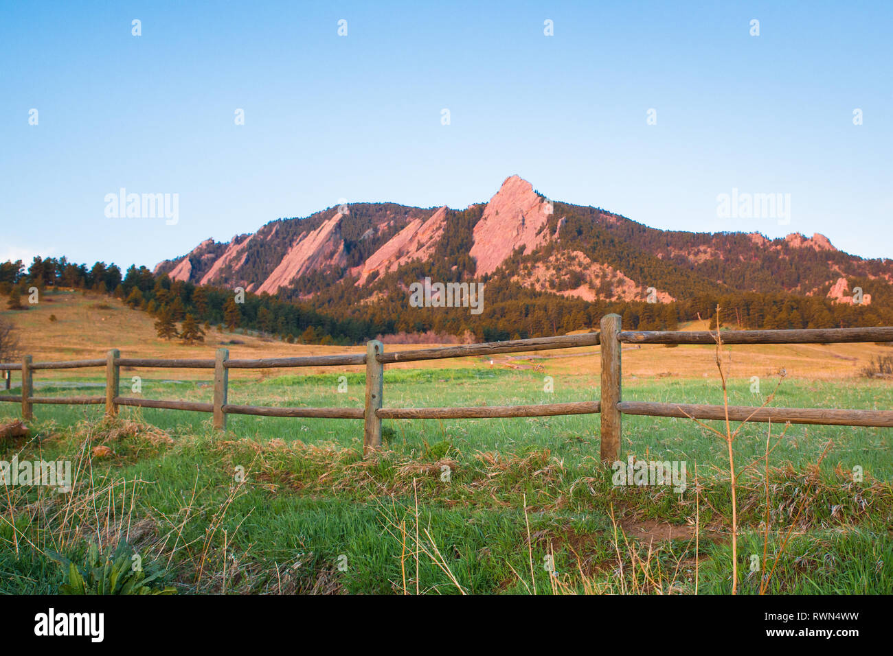 Boulder Colorado paesaggio di montagna con Flatirons da Chautauqua Park Foto Stock