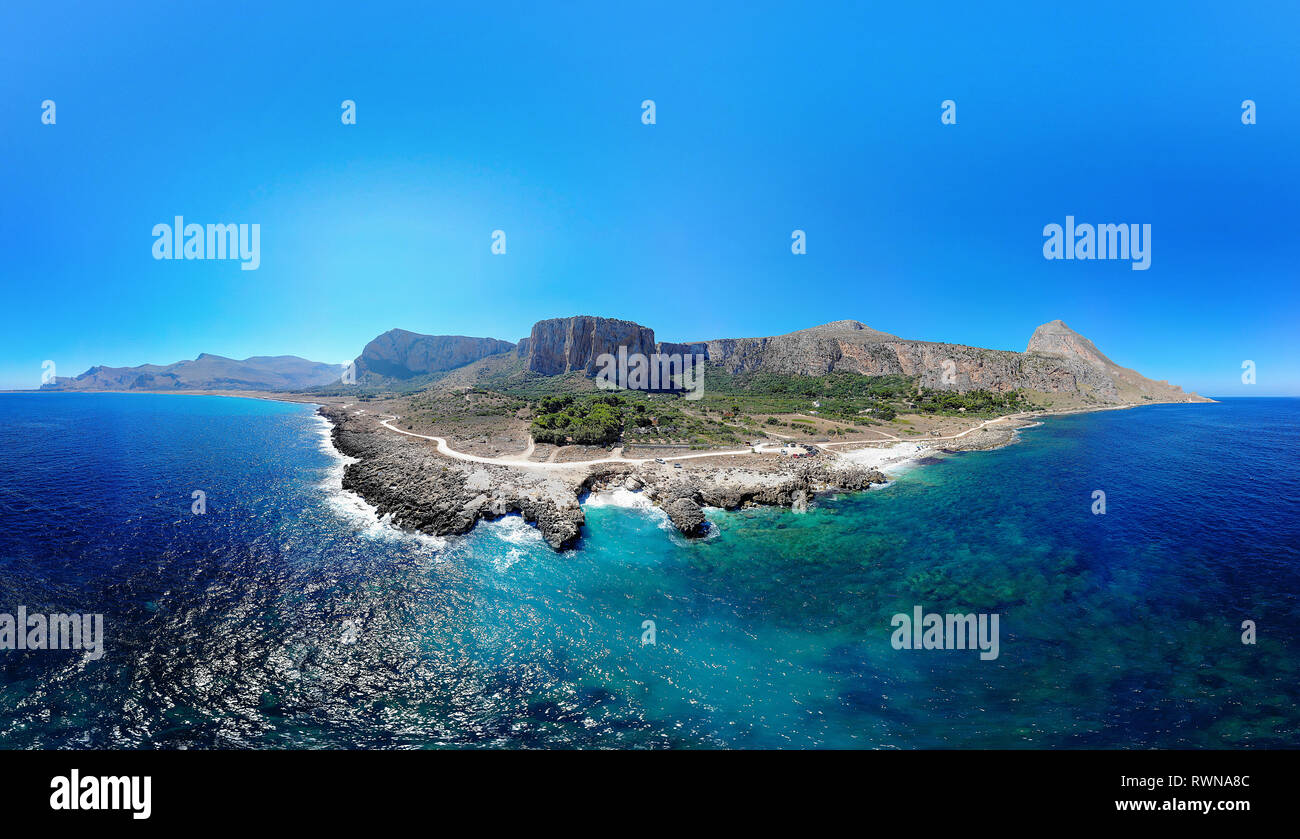 Riserva Naturale Monte Cofano. San Vito capo posizione, mare Tirreno. In Sicilia, l'Italia, l'Europa. Foto Stock