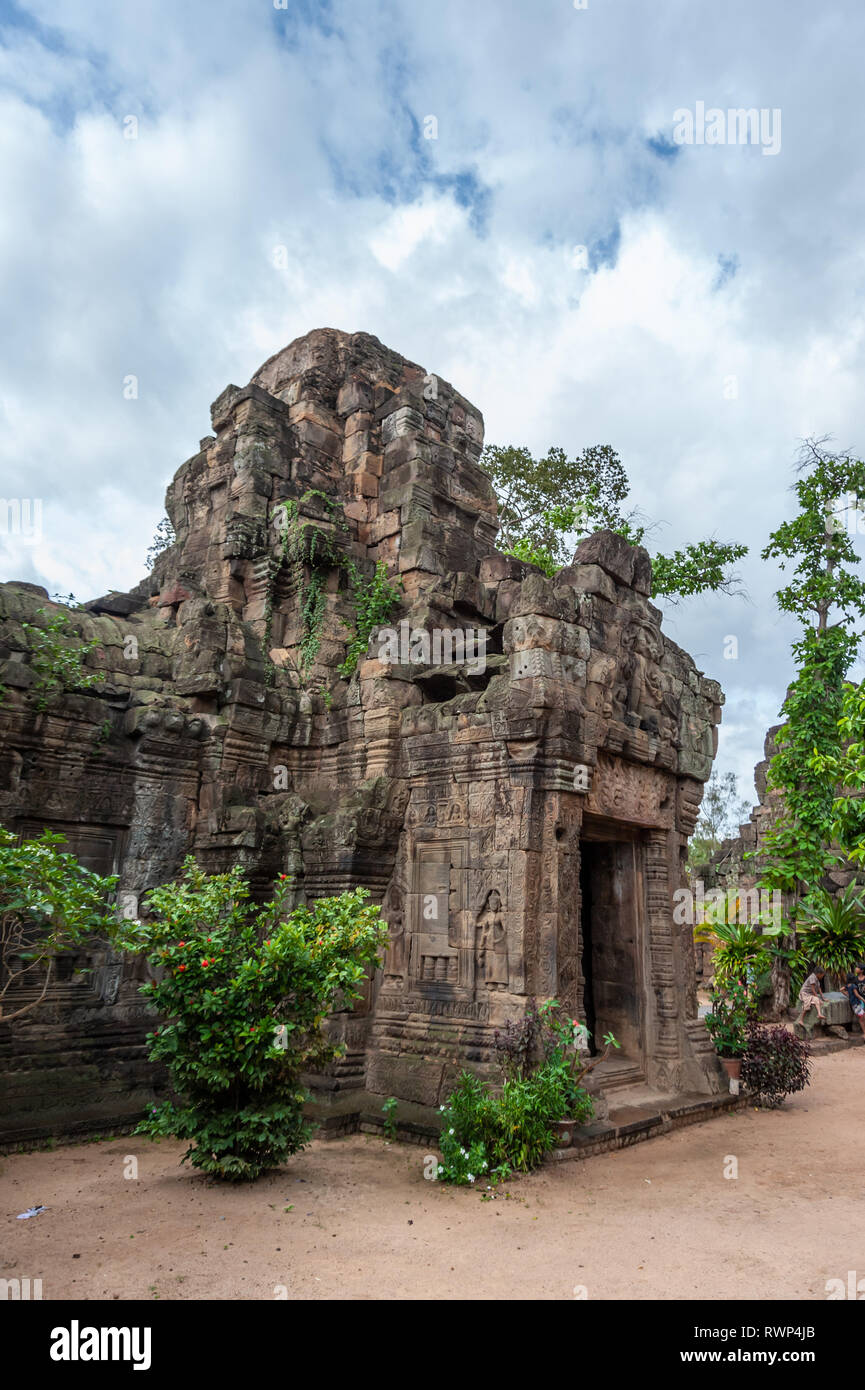 Una torre in rovina a Ta Prohm di Tonle bati, vicino a Phnom Penh in Cambogia. Foto Stock