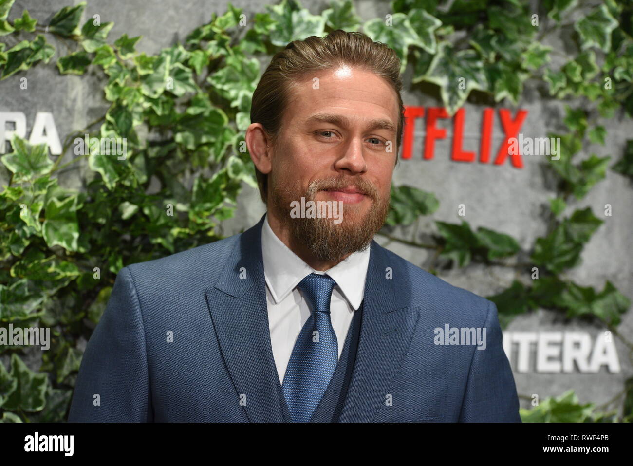 Madrid, Spagna. 06 Mar, 2019. Attore britannico Charlie Hunnam pone come egli arriva per la prima assoluta di "Triplice Frontiera' a Callao cinema di Madrid. Credito: Jorge Sanz/Pacific Press/Alamy Live News Foto Stock