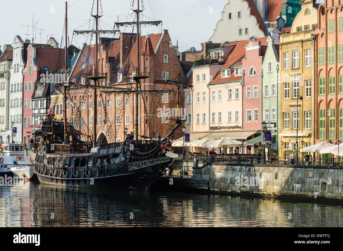 La Black Pearl nave (Czarna Perła Statek), Długie Pobrzeże, Gdansk, Polonia Foto Stock