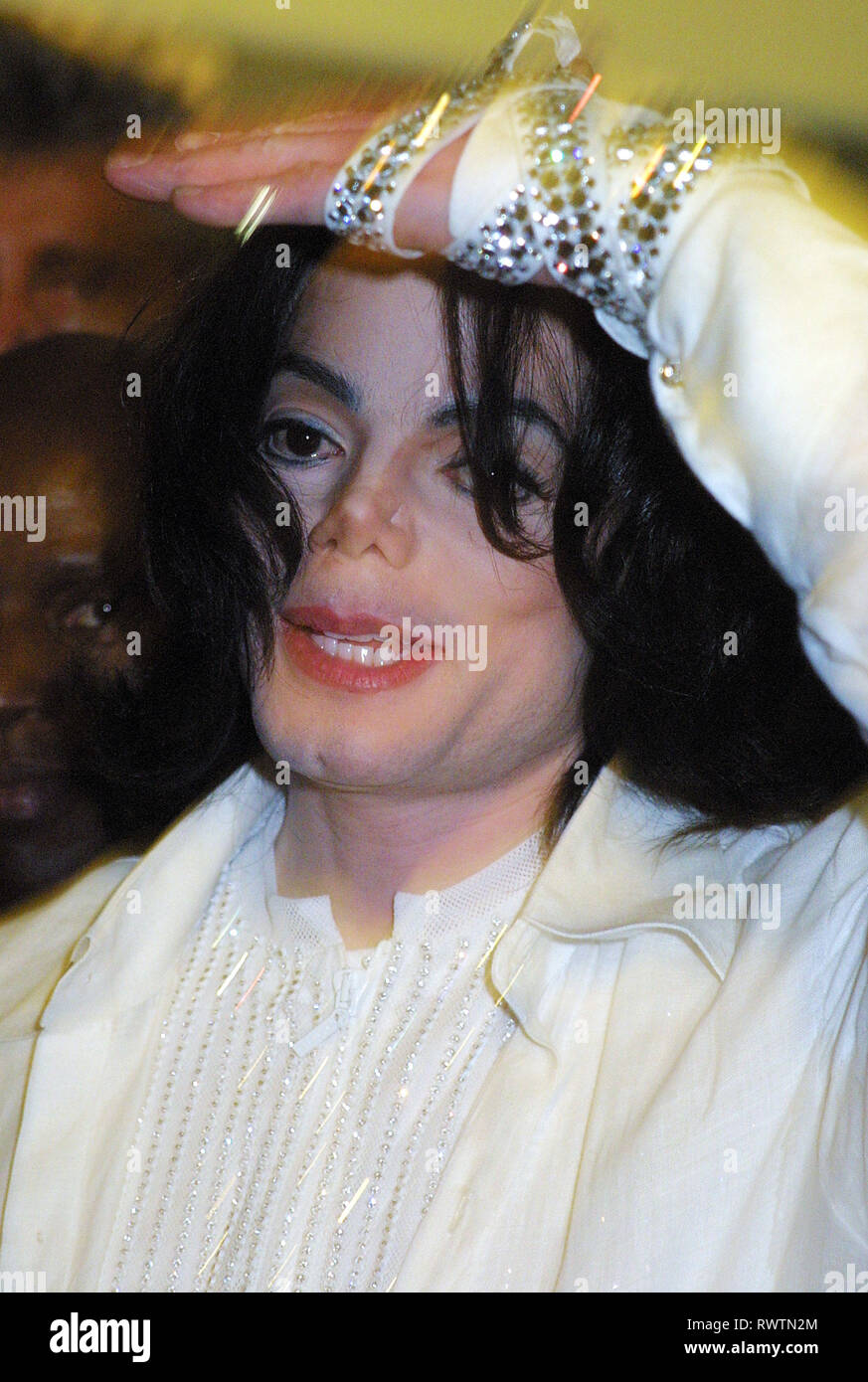 Michael Jackson festa di compleanno presso l oppio Theatre di Los Angeles. Agosto 28, 2003.== 01 JacksonMichael 01 evento nella vita di Hollywood - California, tappeto rosso Evento, STATI UNITI D'AMERICA, industria cinematografica, celebrità, fotografia, Bestof, arte cultura e intrattenimento, Topix celebrità moda, migliori della vita di Hollywood, evento nella vita di Hollywood - California, moquette rossa e dietro le quinte, movie celebrità, personaggi televisivi, musica celebrità, Topix, Bestof, arte cultura e intrattenimento, verticale, una persona, fotografia, Headshot, 2002 Indagine tsuni@Gamma-USA.com , Tsuni Credito / STATI UNITI D'AMERICA, Foto Stock