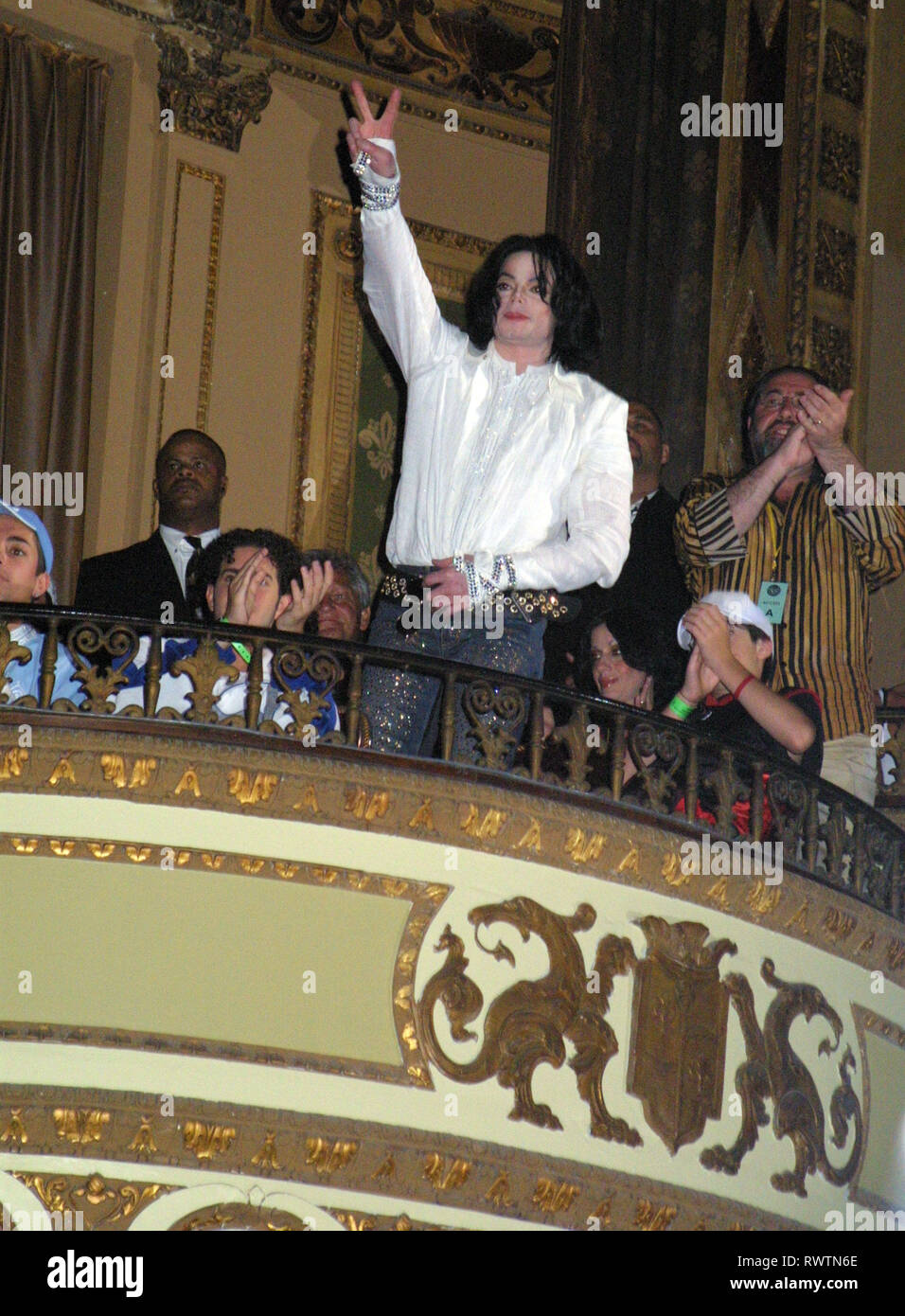 Michael Jackson festa di compleanno presso l oppio Theatre di Los Angeles. Agosto 28, 2003.== JacksonMichael 31 evento nella vita di Hollywood - California, tappeto rosso Evento, STATI UNITI D'AMERICA, industria cinematografica, celebrità, fotografia, Bestof, arte cultura e intrattenimento, Topix celebrità moda, migliori della vita di Hollywood, evento nella vita di Hollywood - California, moquette rossa e dietro le quinte, movie celebrità, personaggi televisivi, musica celebrità, Topix, Bestof, arte cultura e intrattenimento, verticale, una persona, fotografia, Headshot, 2002 Indagine tsuni@Gamma-USA.com , Tsuni Credito / STATI UNITI D'AMERICA, Foto Stock