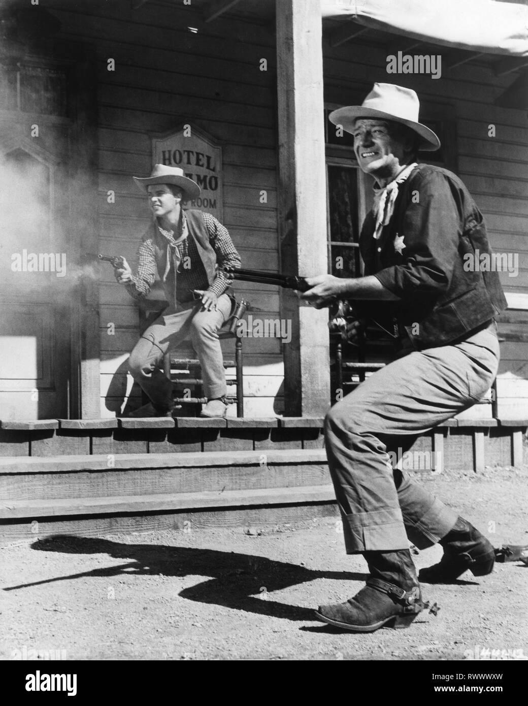 John Wayne Ricky Nelson Rio Bravo 1959 director Howard Hawks Warner Bros / Armada Productions Foto Stock