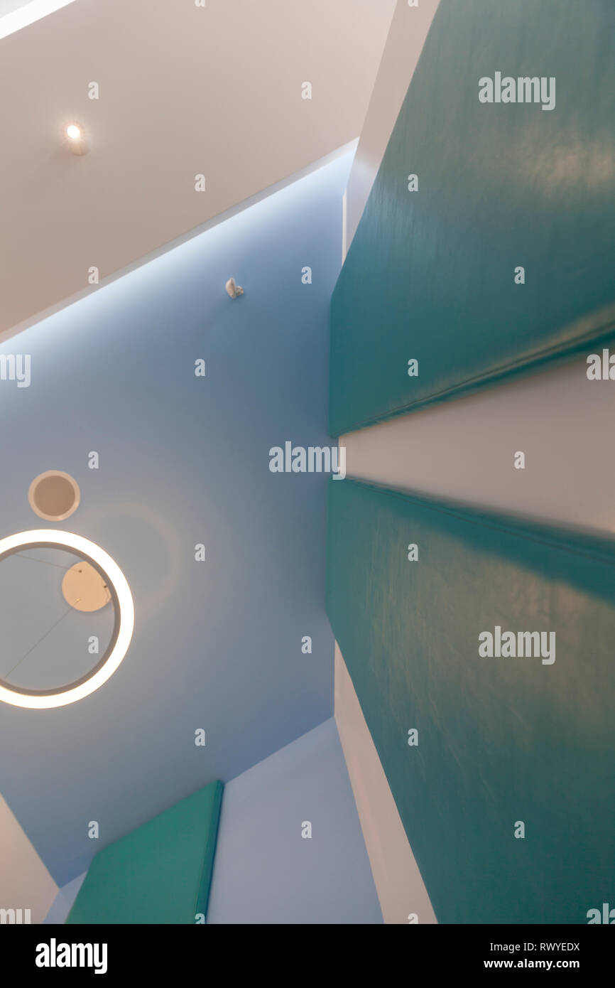 Soffitto moderno luci, sfondo astratto Foto Stock
