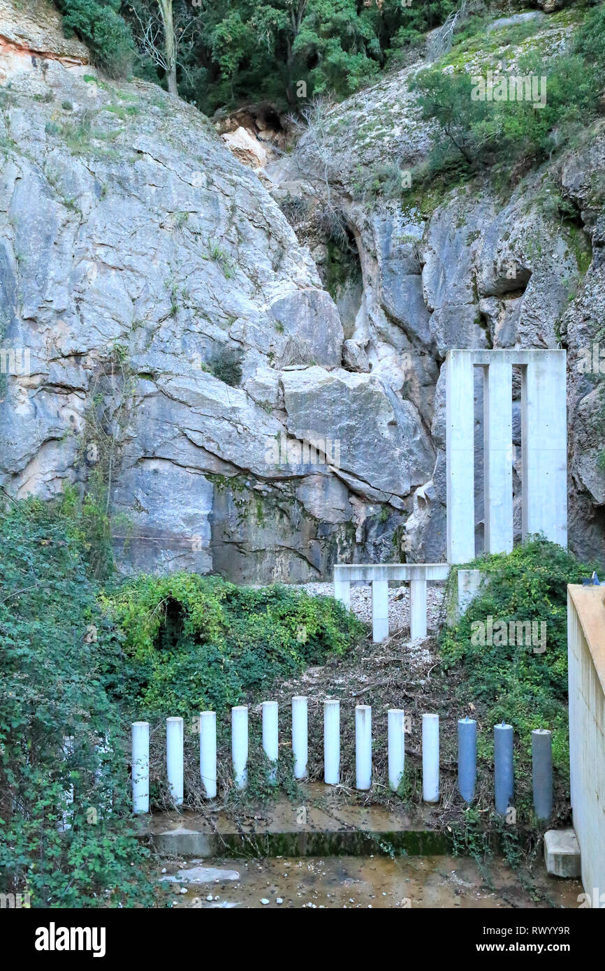 Alluvione del sistema di controllo, mountain flood barrier Foto Stock