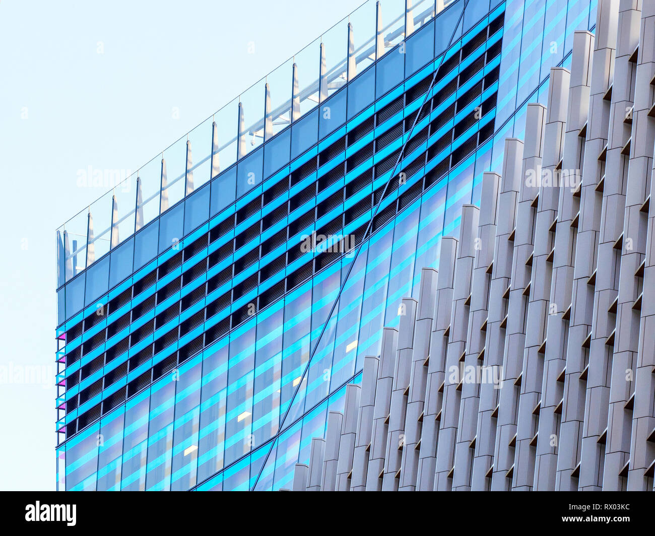 Dettaglio del 10 Fenchurch Avenue edificio nella città di Londra - Inghilterra Foto Stock