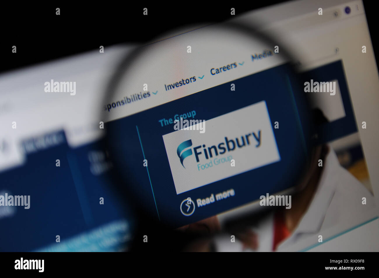 Il Finsbury sito cibo visto attraverso una lente di ingrandimento Foto Stock