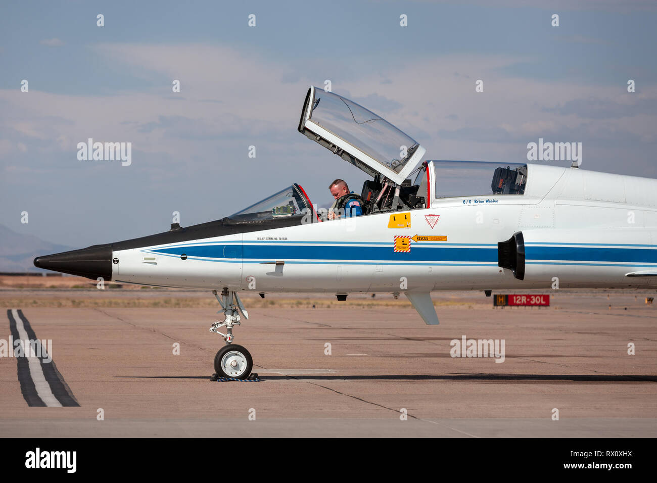 La NASA (Nazionale Aeronautica e Spaziale Administration) Northrop T-38 Taloni aviogetti N961NA al Gateway Phoenix-Mesa aeroporto in Arizona. Foto Stock