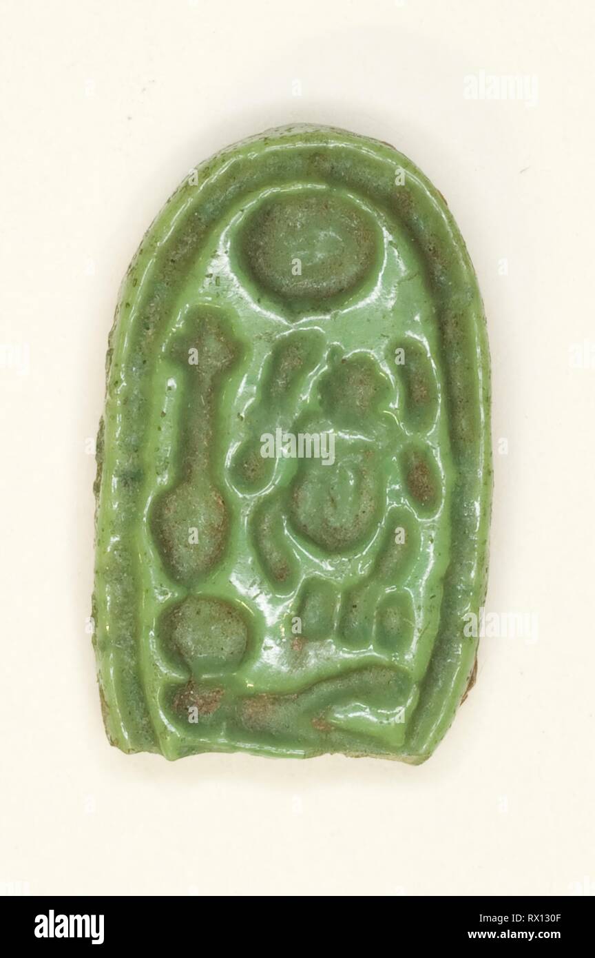 Anello: Neferkheprure-Waenre (Akhenaton). Egiziano. Data: 1352 BC-1336 BC. Dimensioni: 1,9 × 1,1 × 0,5 cm (3/4 × 7/16 x 3/16 in.). Faience. Provenienza: Egitto. Museo: Chicago Art Institute. Autore: antica egiziana. Foto Stock