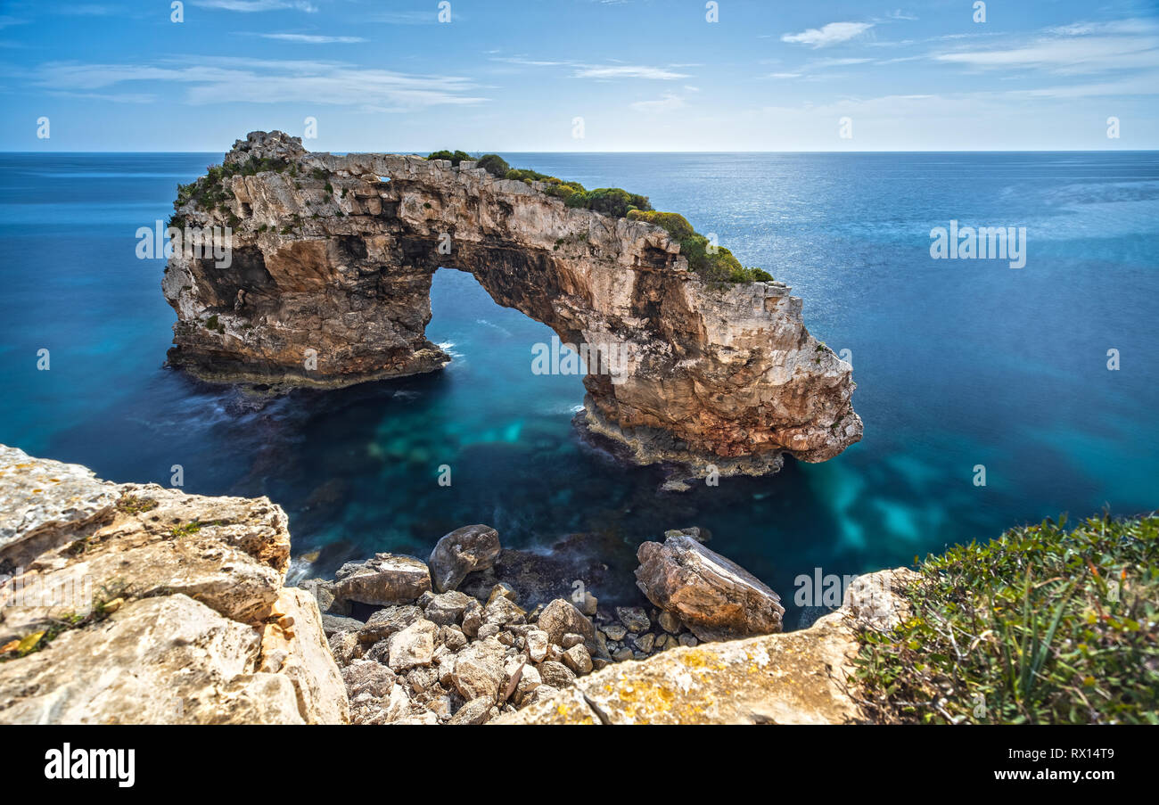 Pietra naturale Arch Mirador Es Pontas a Mallorca, Spagna Foto Stock